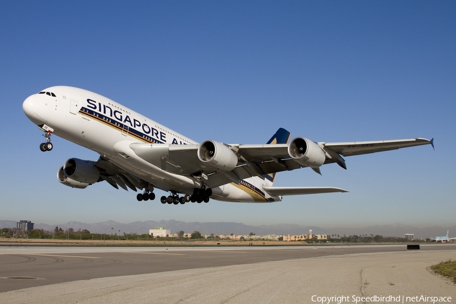 Singapore Airlines Airbus A380-841 (9V-SKE) | Photo 6093