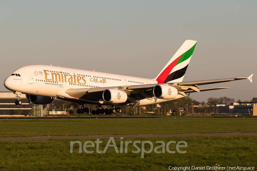 Emirates Airbus A380-861 (A6-EOR) | Photo 331393