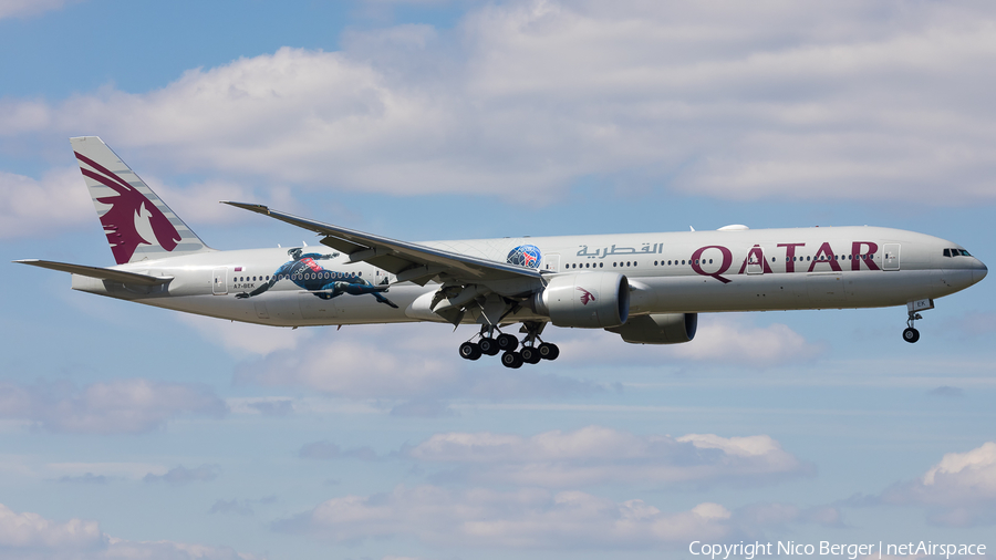 Qatar Airways Boeing 777-3DZ(ER) (A7-BEK) | Photo 620629