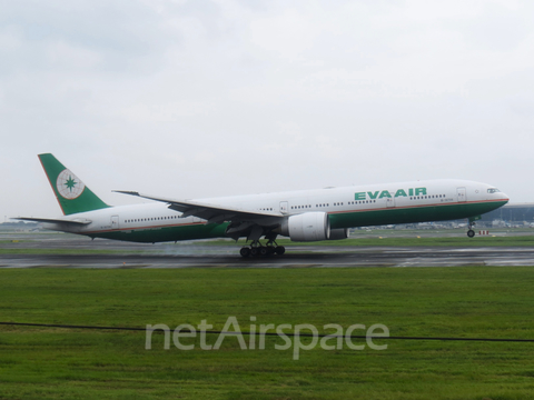 EVA Air Boeing 777-35E(ER) (B-16706) at  Jakarta - Soekarno-Hatta International, Indonesia