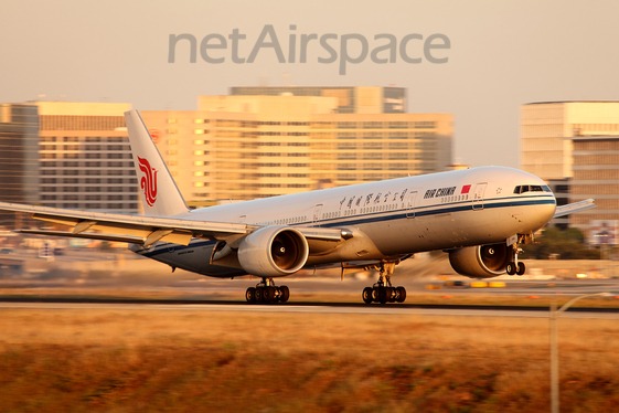 Air China Boeing 777-39L(ER) (B-2043) at  Los Angeles - International, United States