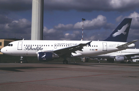 Khalifa Airways Airbus A319-114 (D-AILI) at  Hamburg - Fuhlsbuettel (Helmut Schmidt), Germany