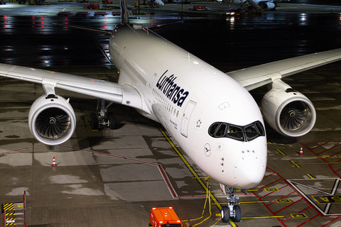 Lufthansa Airbus A350-941 (D-AIXJ) at  Hamburg - Fuhlsbuettel (Helmut Schmidt), Germany