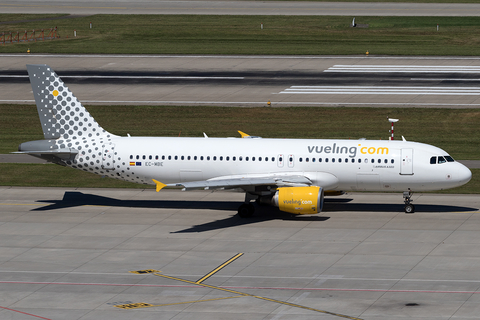 Vueling Airbus A320-214 (EC-MBE) at  Zurich - Kloten, Switzerland