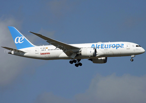 Air Europa Boeing 787-8 Dreamliner (EC-MOM) at  Rome - Fiumicino (Leonardo DaVinci), Italy