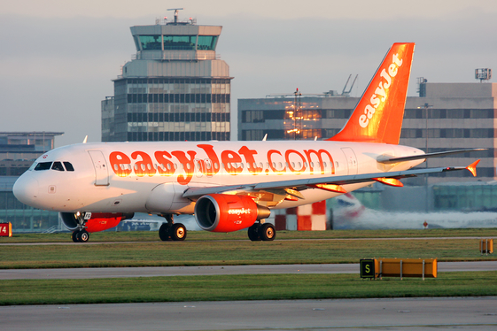 easyJet Airbus A319-111 (G-EZFG) at  Manchester - International (Ringway), United Kingdom