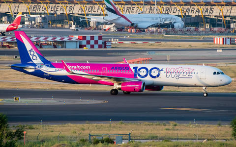 Wizz Air Airbus A321-231 (HA-LTD) at  Madrid - Barajas, Spain