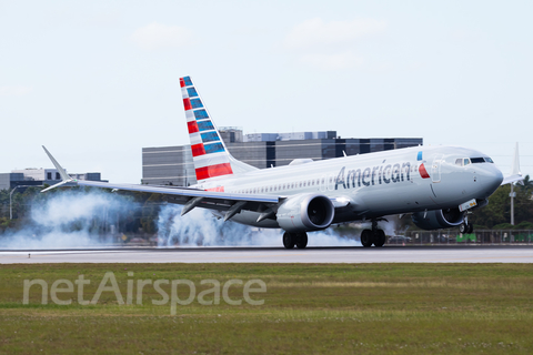 American Airlines Boeing 737-8 MAX (N322TH) at  Miami - International, United States