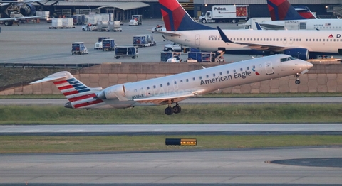 American Eagle Bombardier CRJ-701ER (N519AE) at  Atlanta - Hartsfield-Jackson International, United States