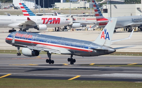 American Airlines Boeing 757-223 (N649AA) at  Miami - International, United States
