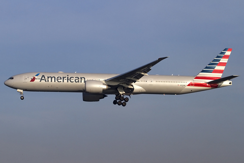 American Airlines Boeing 777-323(ER) (N727AN) at  London - Heathrow, United Kingdom