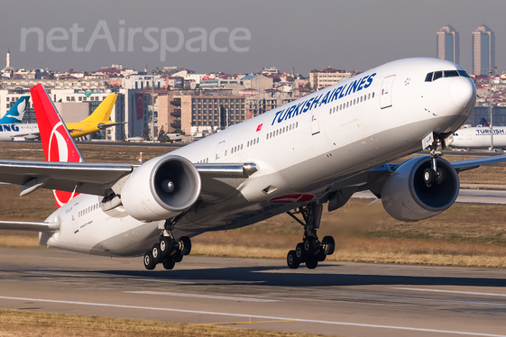 Turkish Airlines Boeing 777-3F2(ER) (TC-LJH) at  Istanbul - Ataturk, Turkey