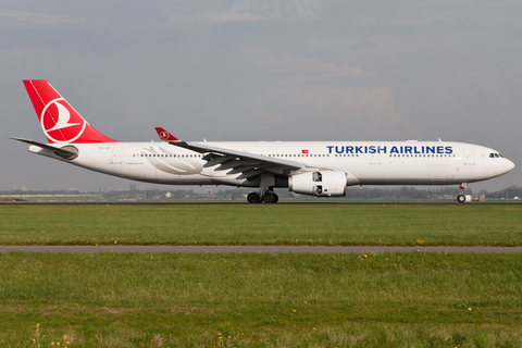 Turkish Airlines Airbus A330-343 (TC-LOD) at  Amsterdam - Schiphol, Netherlands