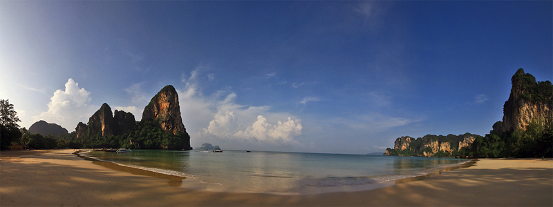 Railay Bay Pano 2NAS.jpg