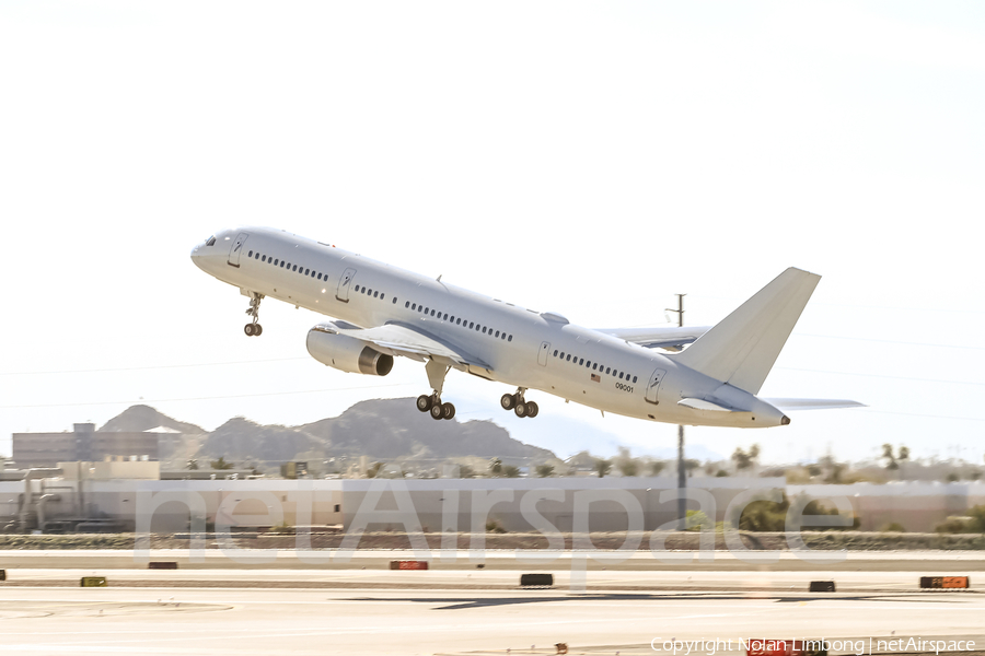 United States Air Force Boeing 757-23A (00-9001) | Photo 426981