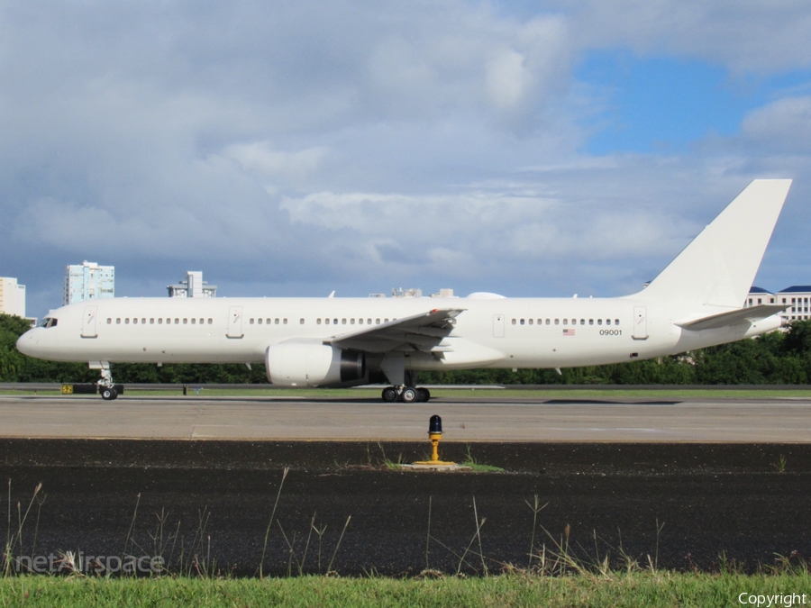 United States Air Force Boeing 757-23A (00-9001) | Photo 490465