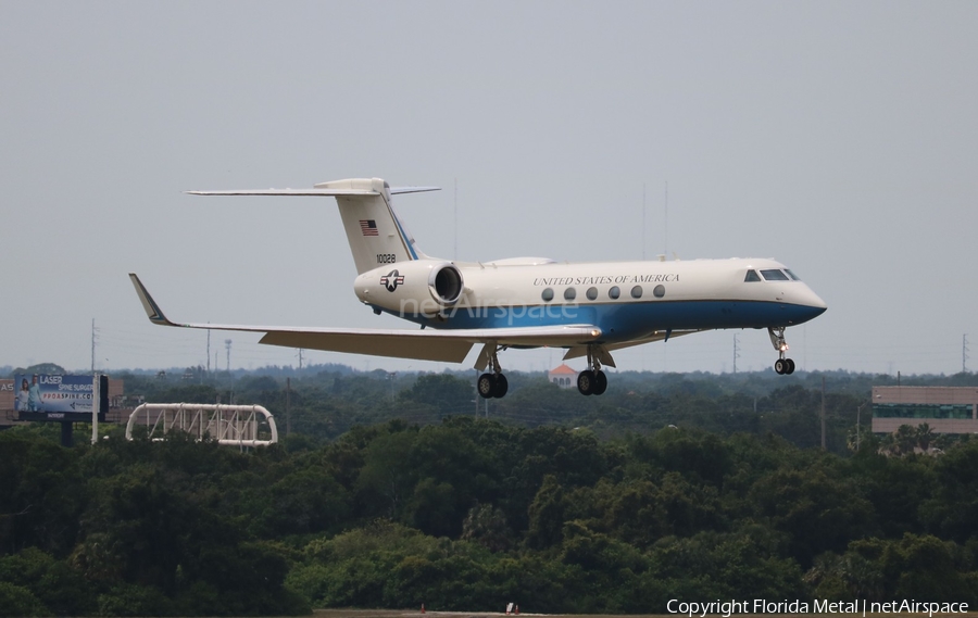 United States Air Force Gulfstream C-37A (01-0028) | Photo 430718