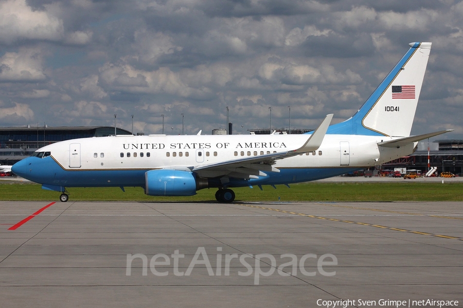 United States Air Force Boeing C-40B Clipper (01-0041) | Photo 172773