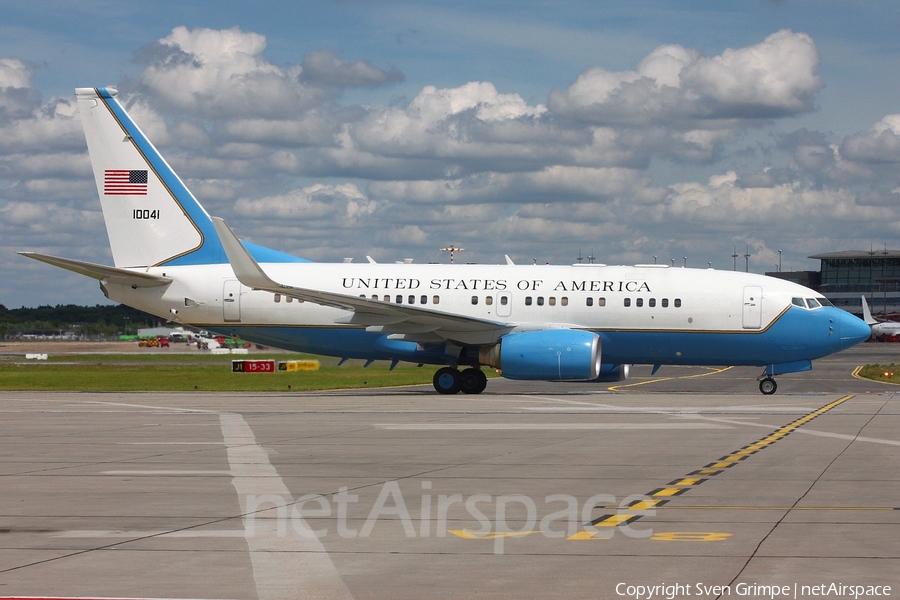 United States Air Force Boeing C-40B Clipper (01-0041) | Photo 179513