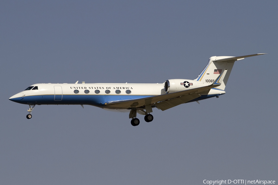 United States Air Force Gulfstream C-37A (01-0065) | Photo 406159