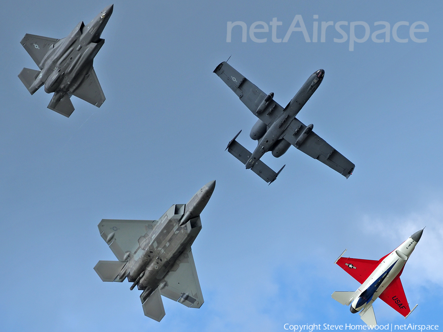 United States Air Force Lockheed Martin / Boeing F-22A Raptor (01-4018) | Photo 677834
