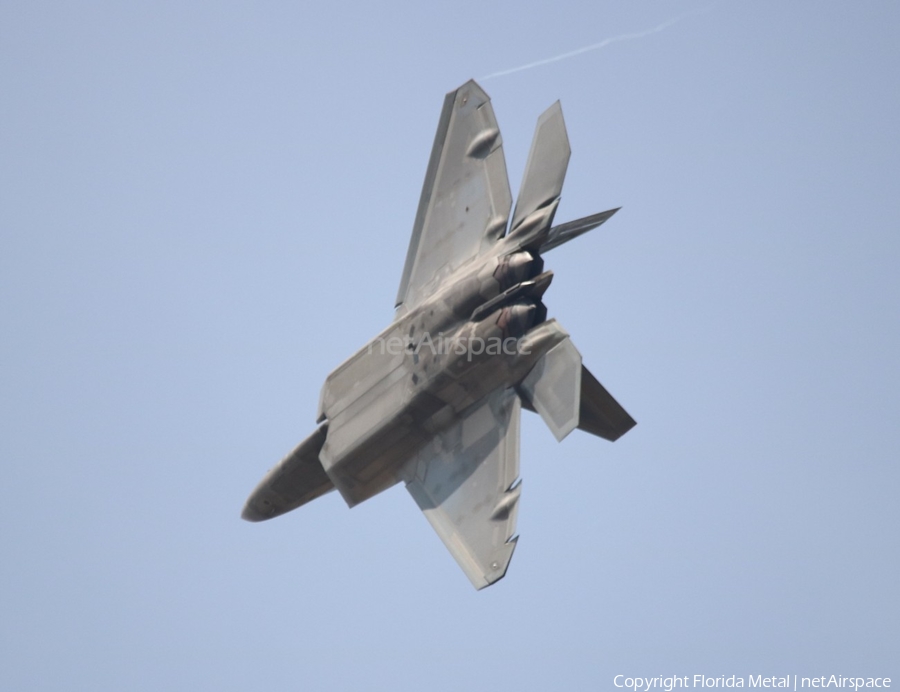 United States Air Force Lockheed Martin / Boeing F-22A Raptor (01-4020) | Photo 312041