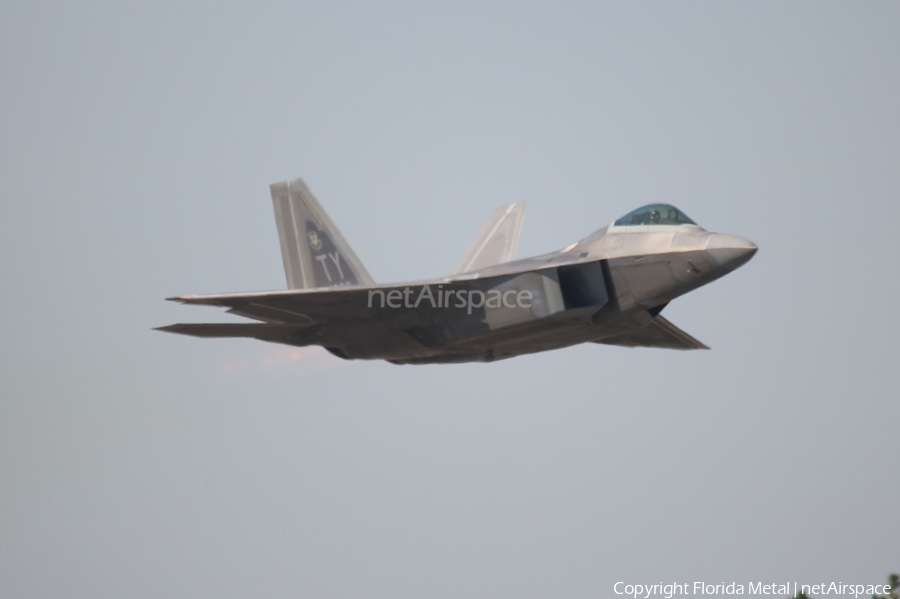 United States Air Force Lockheed Martin / Boeing F-22A Raptor (01-4022) | Photo 312045