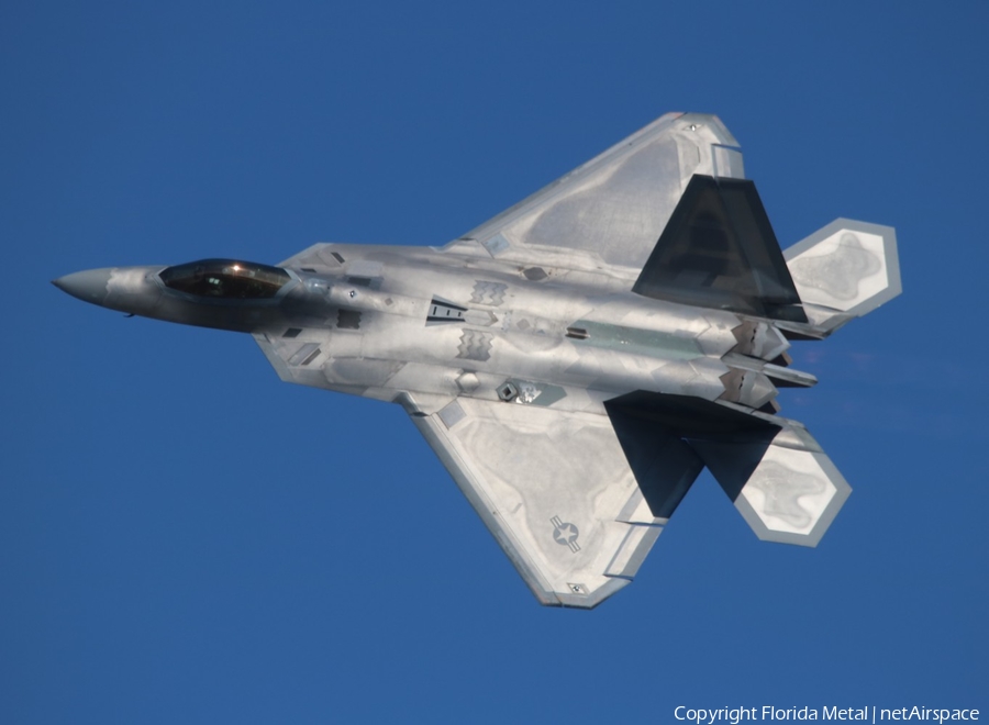 United States Air Force Lockheed Martin / Boeing F-22A Raptor (01-4022) | Photo 312047