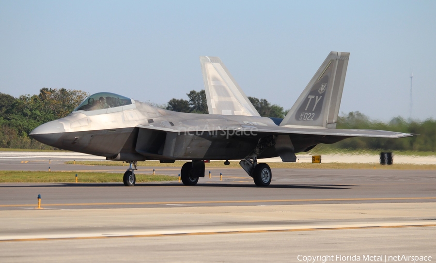United States Air Force Lockheed Martin / Boeing F-22A Raptor (01-4022) | Photo 327024