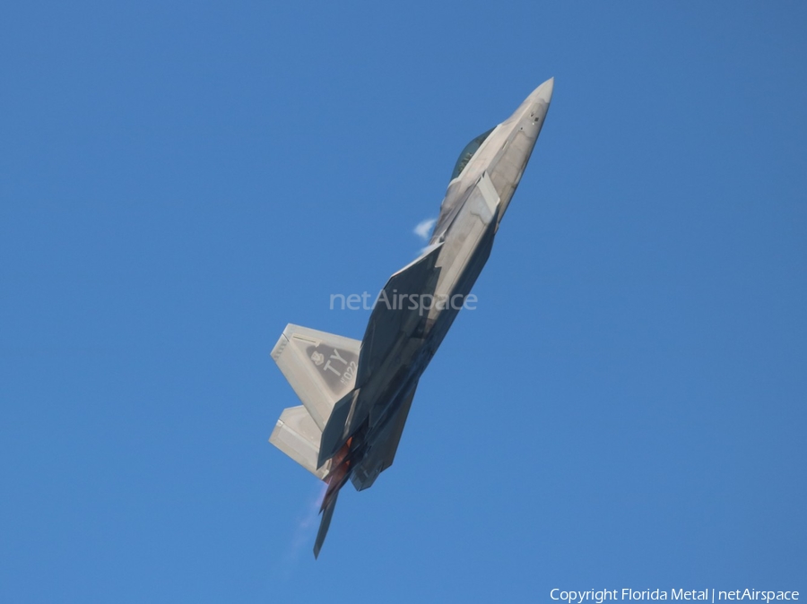 United States Air Force Lockheed Martin / Boeing F-22A Raptor (01-4022) | Photo 452324