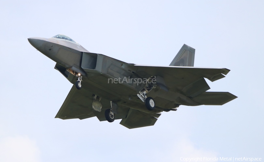 United States Air Force Lockheed Martin / Boeing F-22A Raptor (01-4022) | Photo 312054