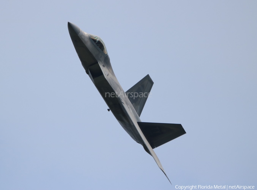 United States Air Force Lockheed Martin / Boeing F-22A Raptor (01-4022) | Photo 327031