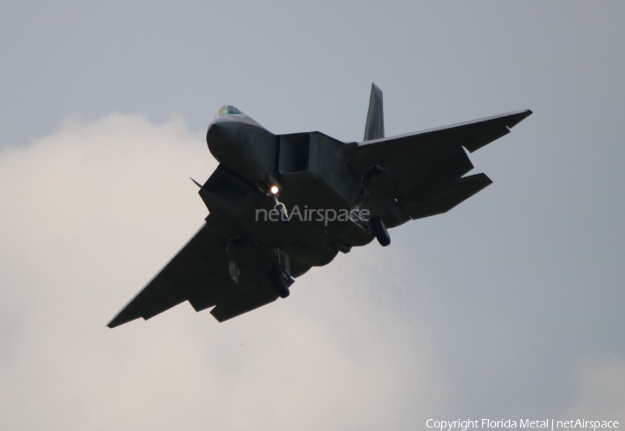 United States Air Force Lockheed Martin / Boeing F-22A Raptor (01-4022) | Photo 327032