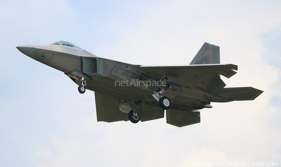 United States Air Force Lockheed Martin / Boeing F-22A Raptor (01-4022) | Photo 430730