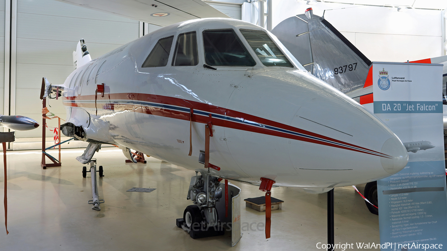 Royal Norwegian Air Force Dassault Falcon 20C-5 (0125) | Photo 680045