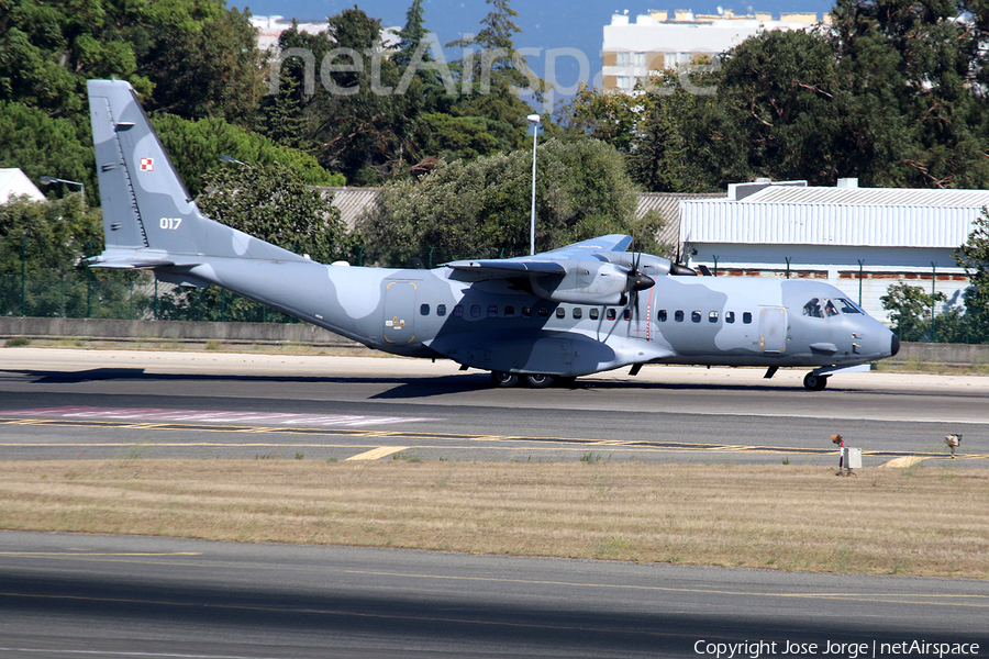 Polish Air Force (Siły Powietrzne) CASA C-295M (017) | Photo 513537