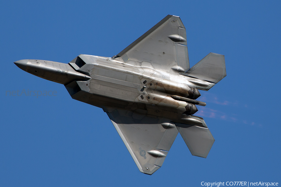 United States Air Force Lockheed Martin / Boeing F-22A Raptor (02-4036) | Photo 13595