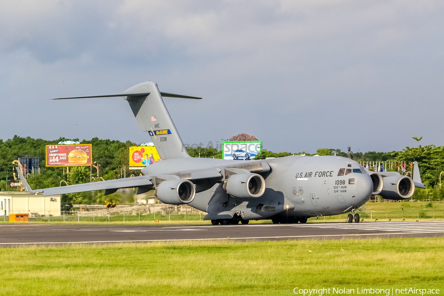 United States Air Force Boeing C-17A Globemaster III (02-1098) | Photo 537664