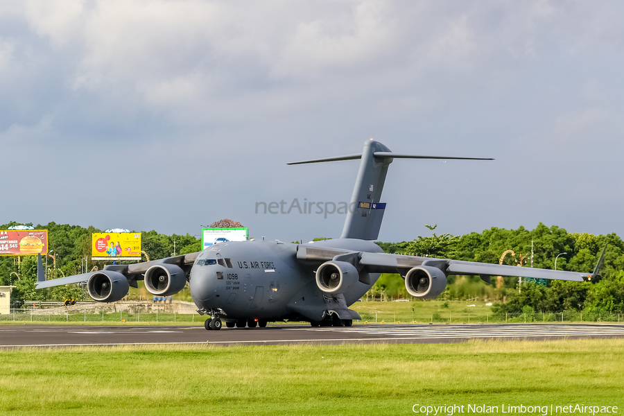 United States Air Force Boeing C-17A Globemaster III (02-1098) | Photo 537666