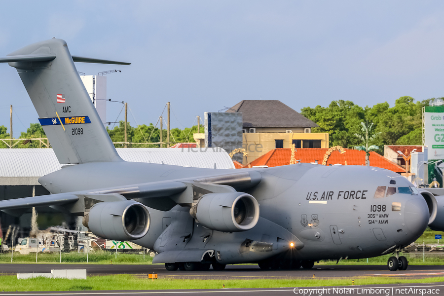 United States Air Force Boeing C-17A Globemaster III (02-1098) | Photo 537669