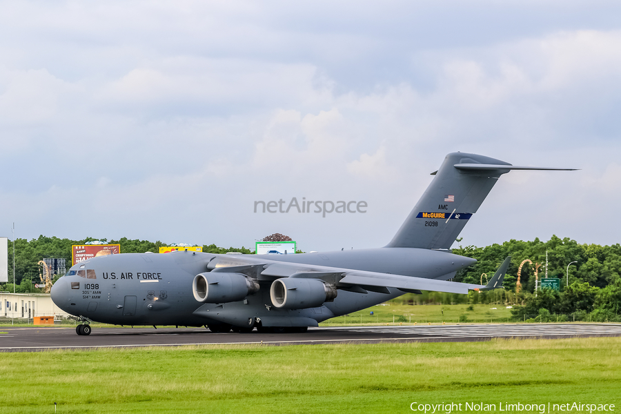 United States Air Force Boeing C-17A Globemaster III (02-1098) | Photo 537673