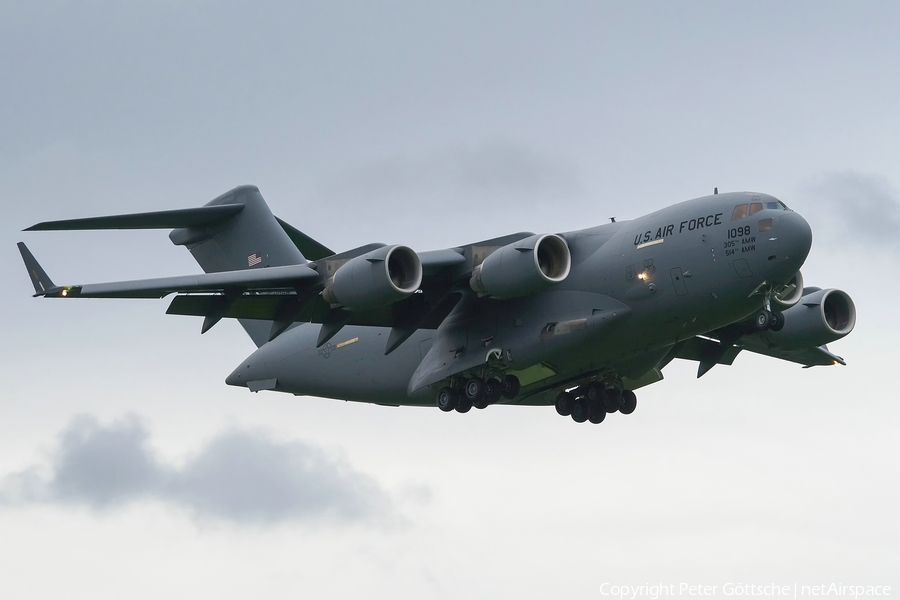 United States Air Force Boeing C-17A Globemaster III (02-1098) | Photo 170578