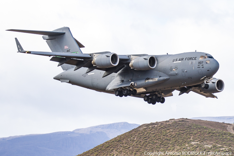 United States Air Force Boeing C-17A Globemaster III (02-1107) | Photo 563068