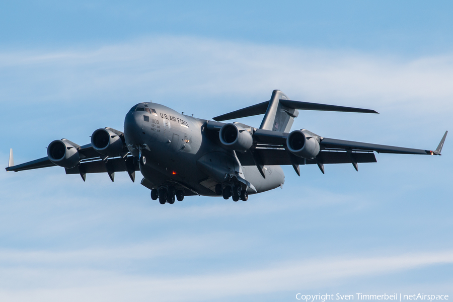 United States Air Force Boeing C-17A Globemaster III (02-1109) | Photo 173738