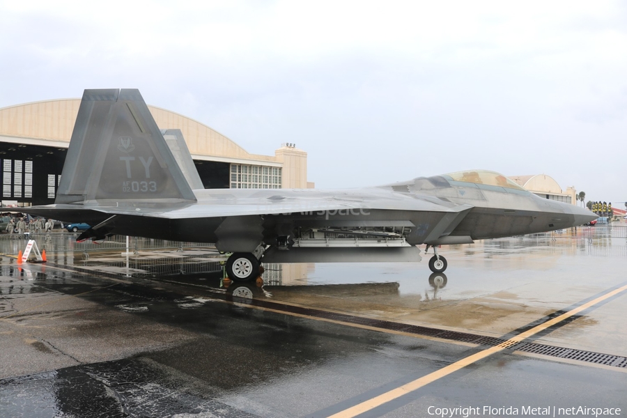 United States Air Force Lockheed Martin / Boeing F-22A Raptor (02-4033) | Photo 303864