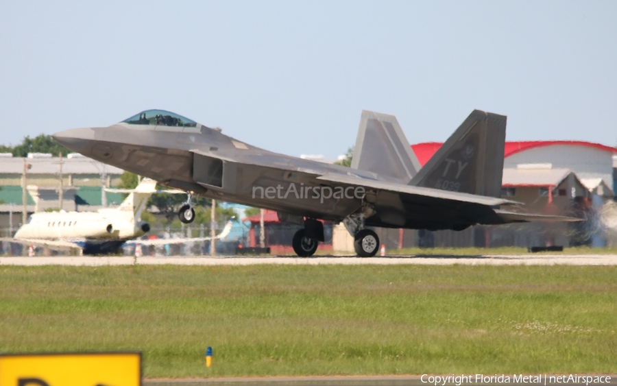 United States Air Force Lockheed Martin / Boeing F-22A Raptor (02-4039) | Photo 452418