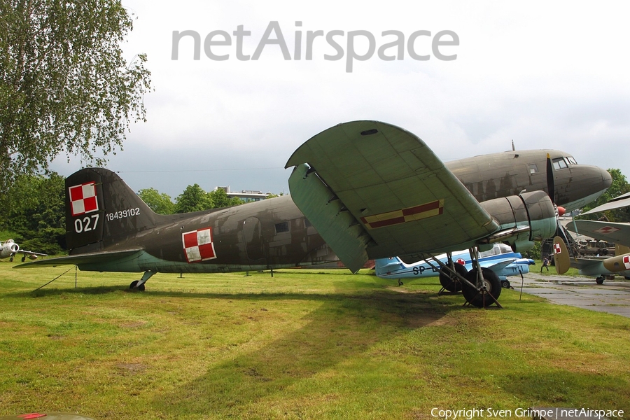 Polish Air Force (Siły Powietrzne) Lisunov Li-2T (027) | Photo 334065