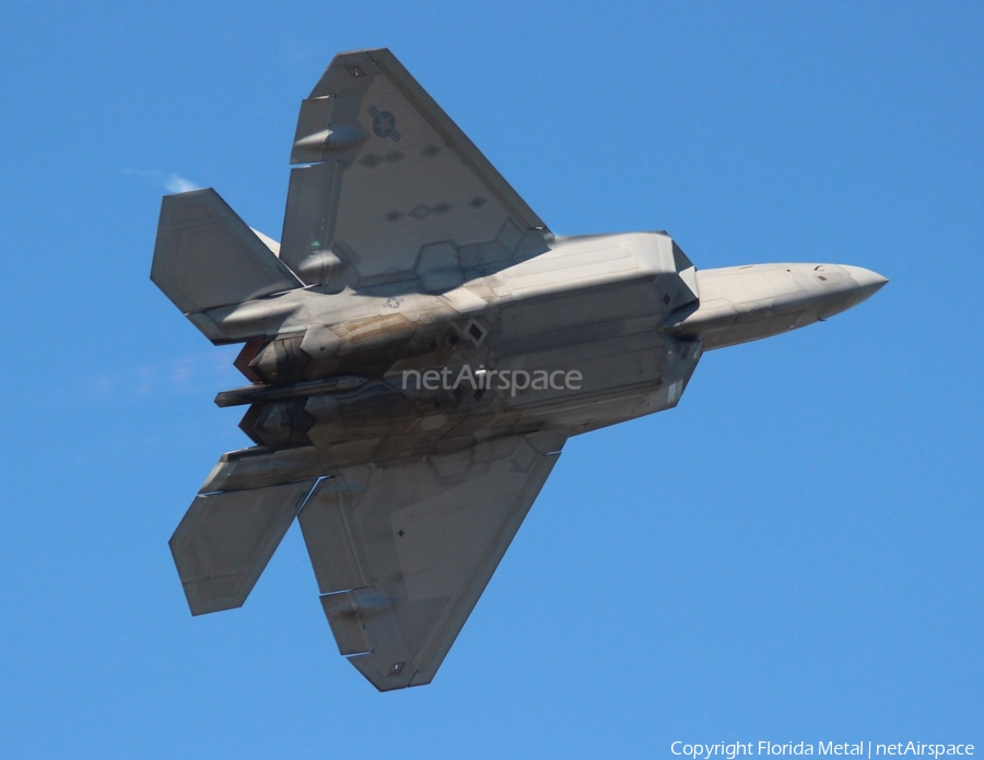 United States Air Force Lockheed Martin / Boeing F-22A Raptor (03-4041) | Photo 303874