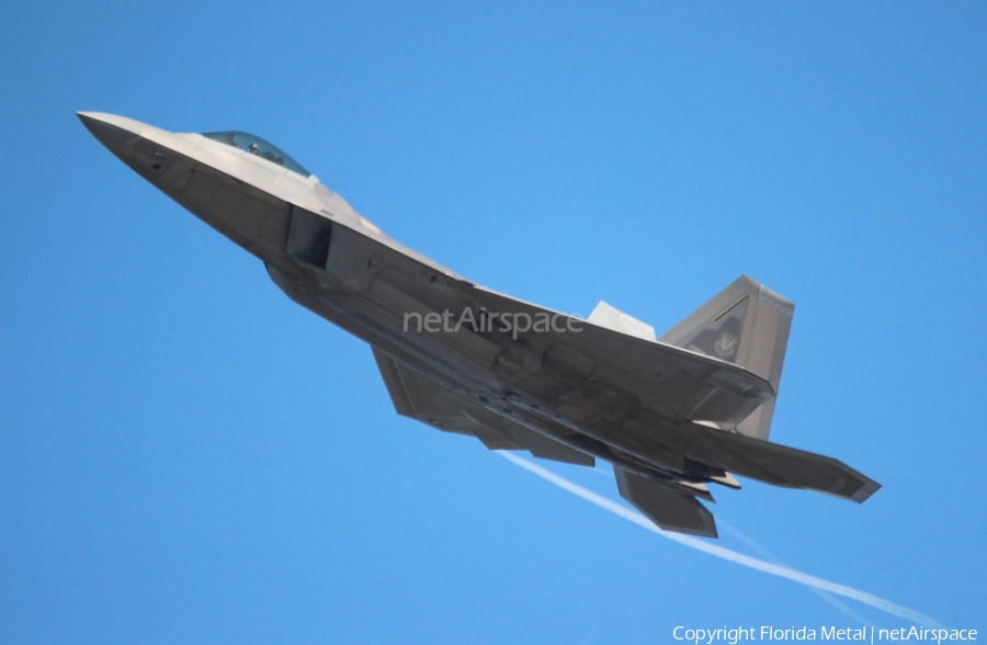 United States Air Force Lockheed Martin / Boeing F-22A Raptor (03-4041) | Photo 369753