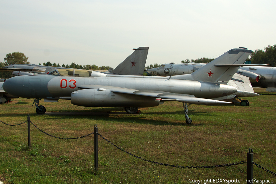 Soviet Union Air Force Yakovlev Yak-25M Flashlight-A (03 RED) | Photo 345725